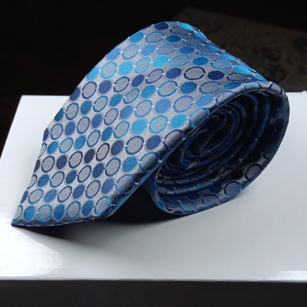 Kenneth Cole Blue Geometric Men's‎  Silk Tie